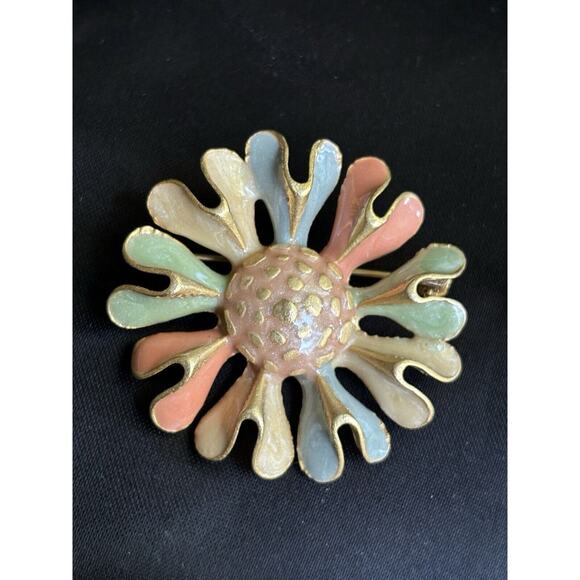 Vintage Pastel Tones Enamel Flower Brooch Pin Brush Gold Tone Modern Design 1.5" - Picture 2 of 9